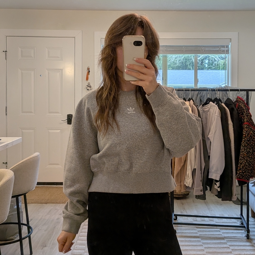 Cropped Gray Adidas Sweatshirt